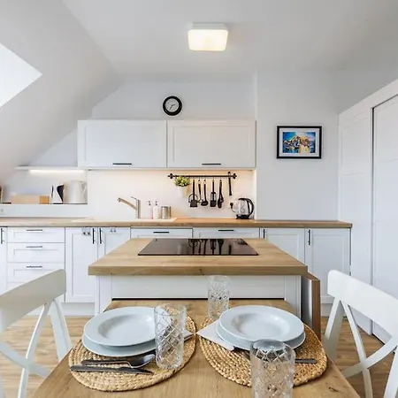 Urban Oasis Apartment *